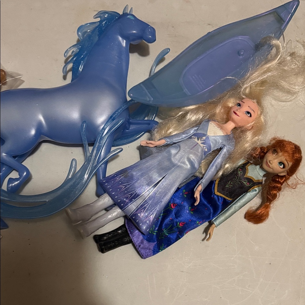 Frozen Themed Doll Set with Blue Horse